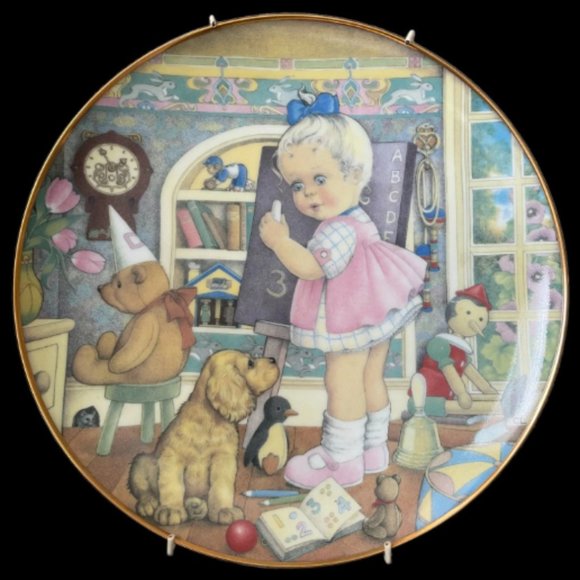 Vintage Collector Plate with 24K Gold Trim . Teacher's Pet by Carol Lawson. - Picture 1 of 2